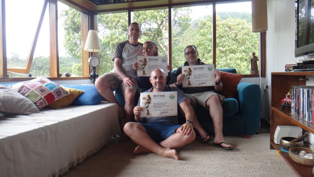 Simone Hipólito, Alessandro Loiola e Wander Souza, formados no CURSO DE TREKKING (NÍVEL BÁSICO)... Parabéns!